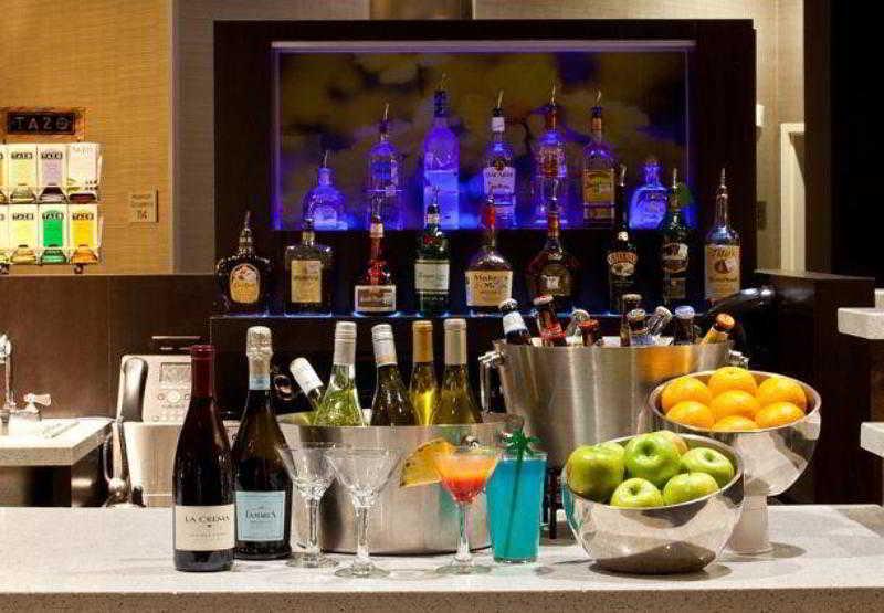 Готель Courtyard By Marriott Galveston Island Екстер'єр фото