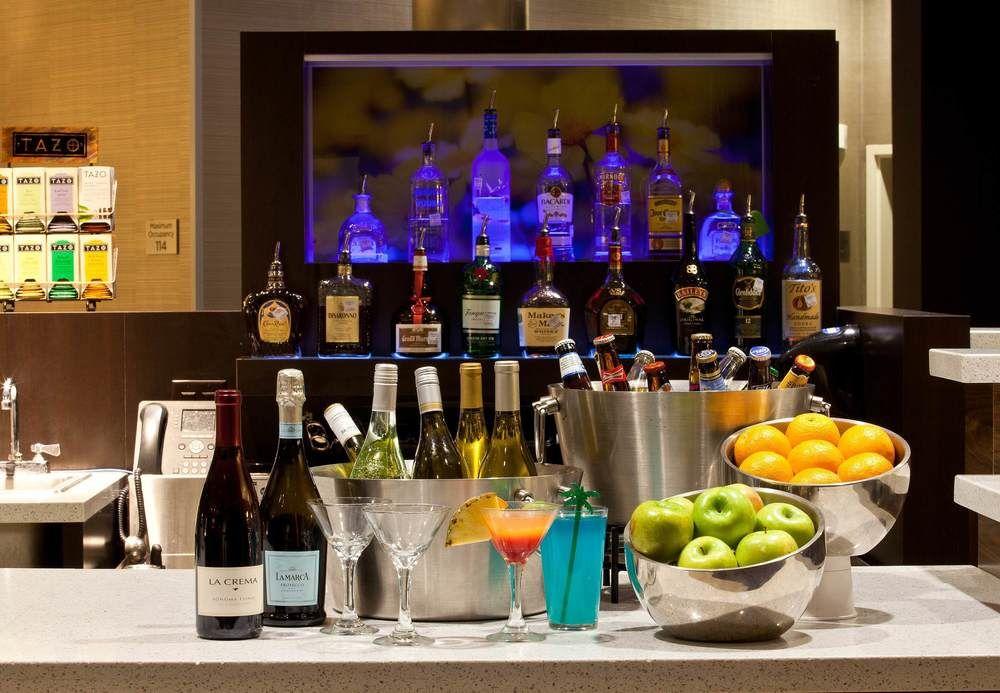 Готель Courtyard By Marriott Galveston Island Екстер'єр фото