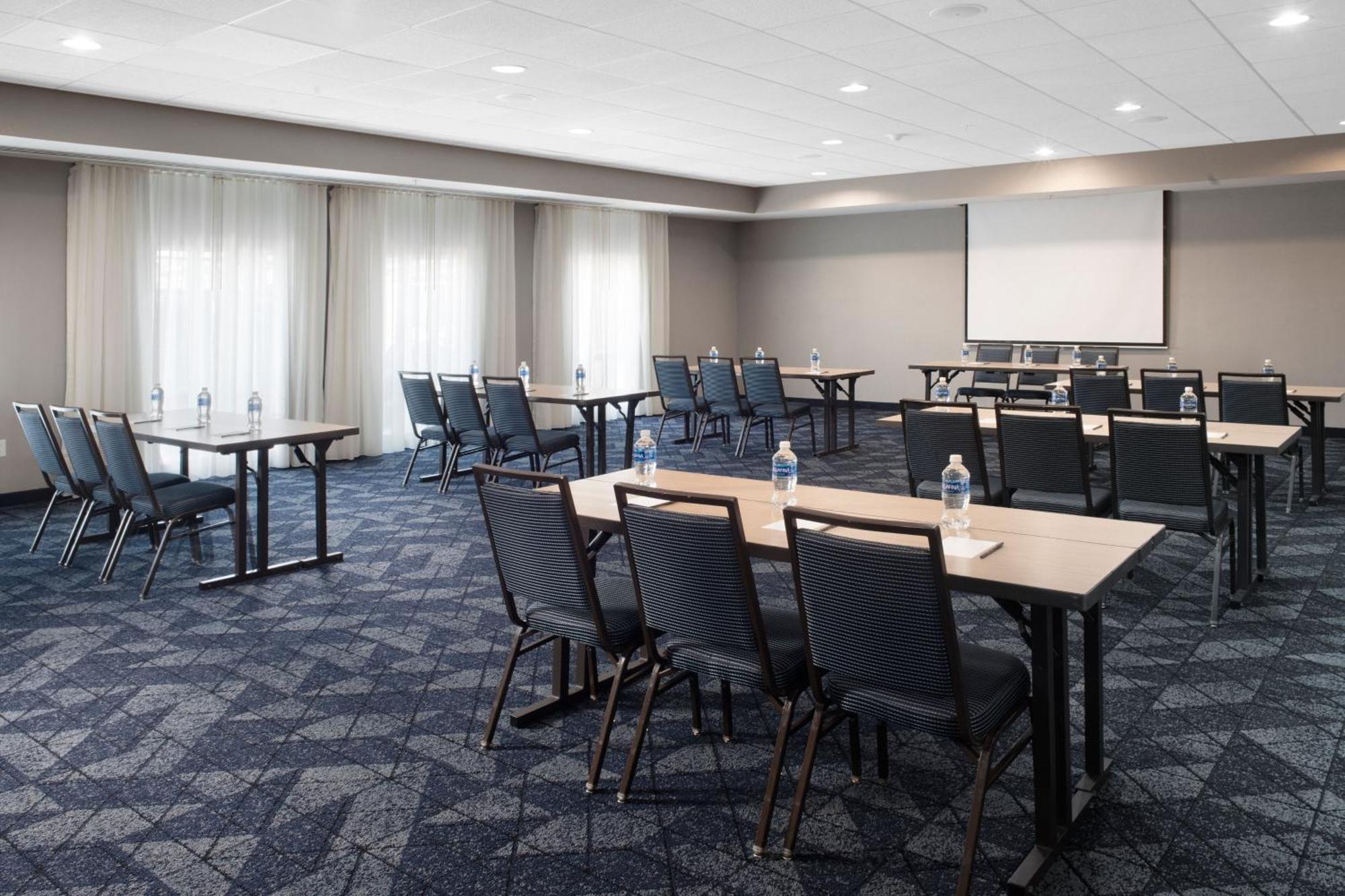 Готель Courtyard By Marriott Galveston Island Екстер'єр фото