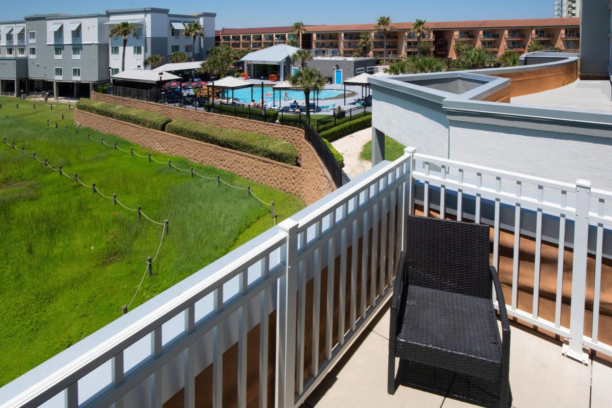 Готель Courtyard By Marriott Galveston Island Екстер'єр фото