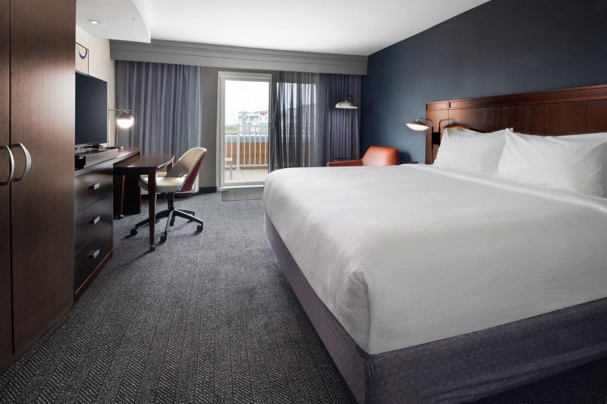 Готель Courtyard By Marriott Galveston Island Екстер'єр фото