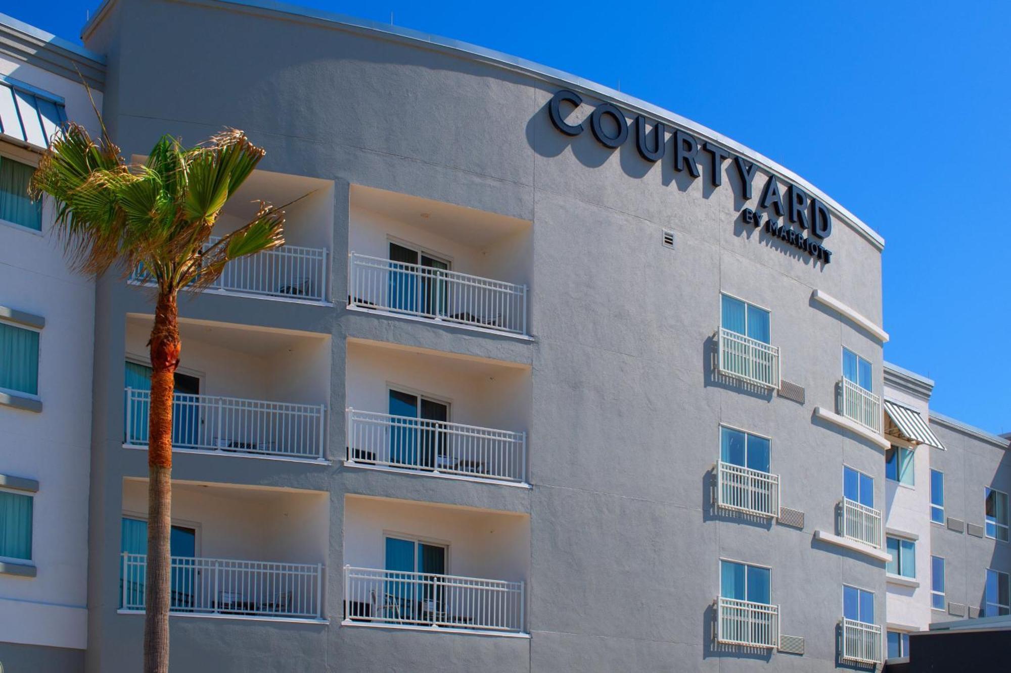 Готель Courtyard By Marriott Galveston Island Екстер'єр фото