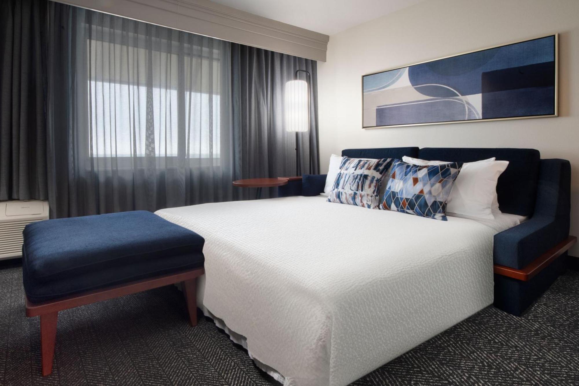 Готель Courtyard By Marriott Galveston Island Екстер'єр фото